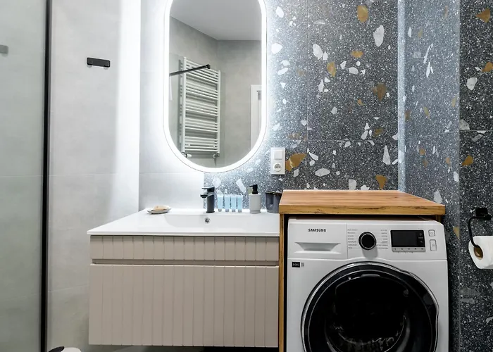 Korfantego Premium 44b By Bookinghost *